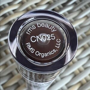 RMS Beauty CN025 Revitalize Hydra Concealer NIB